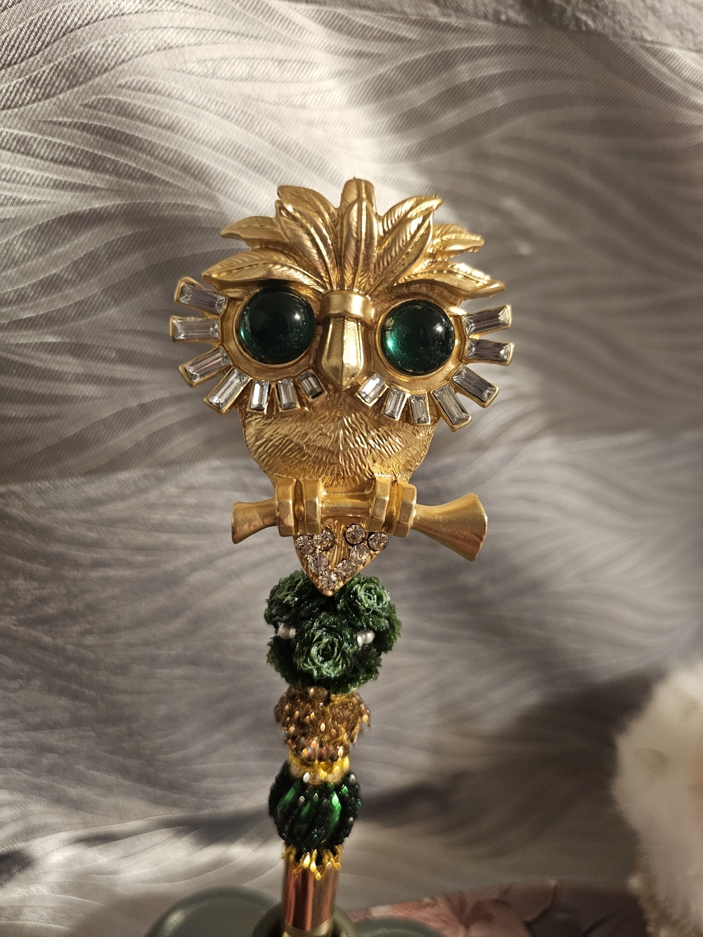 Gold Owl Pen with Green Gem Eyes